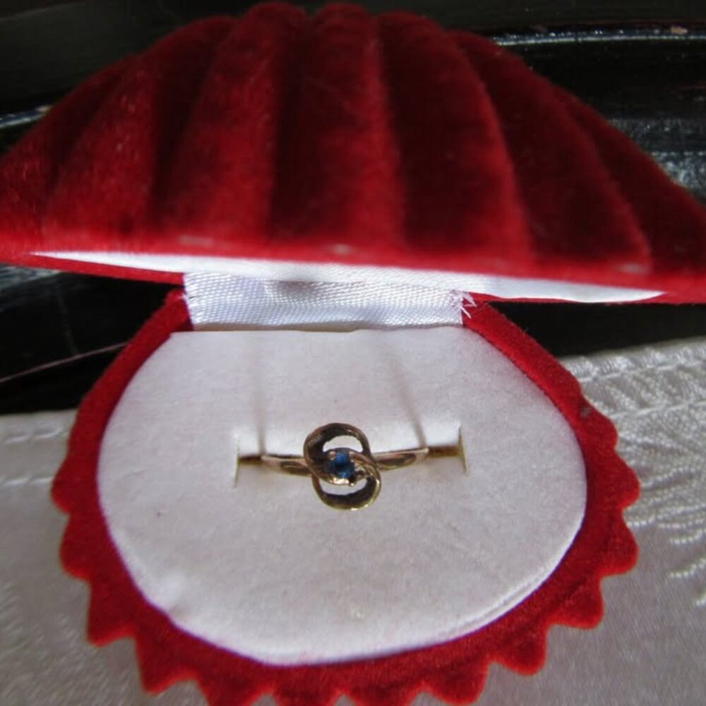 Love Knot Ring StarLite- As is